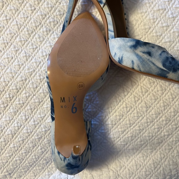 Mix No. 6 heels in a blue and white tye-dye - Picture 3 of 3